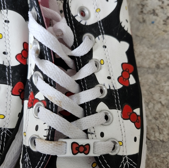 Converse Hello Kitty Sneakers - Picture 5 of 9